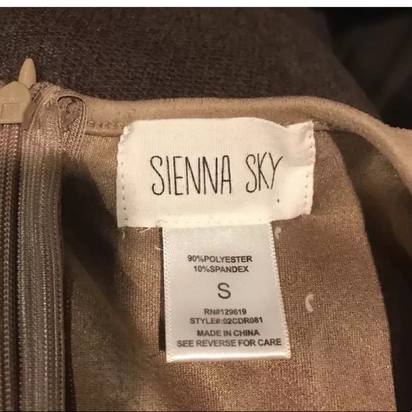 Suede look dress with pockets size small - Picture 3 of 3